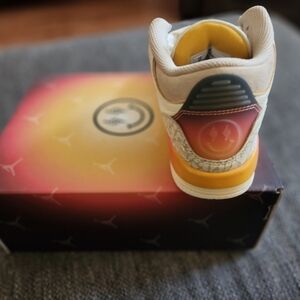 J BALVIN JORDAN 3 RETRO